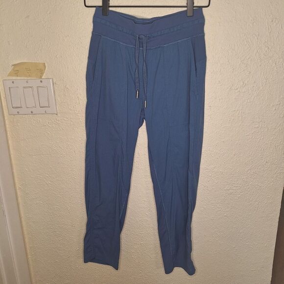 Lululemon Dance Studio Mid-Rise Crop 25"Soft Denim 4 - Picture 10 of 10